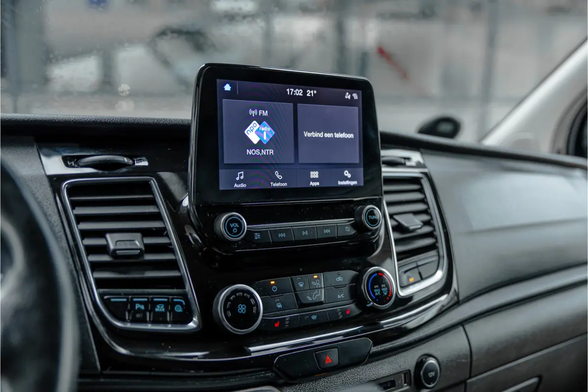 290 2.0 TDCI 185 PK Sport | ACC | Bi-Xenon | Navigatie | CarPlay | Camera | Trekhaak | DAB | Stoelverwarming | Nieuwe APK