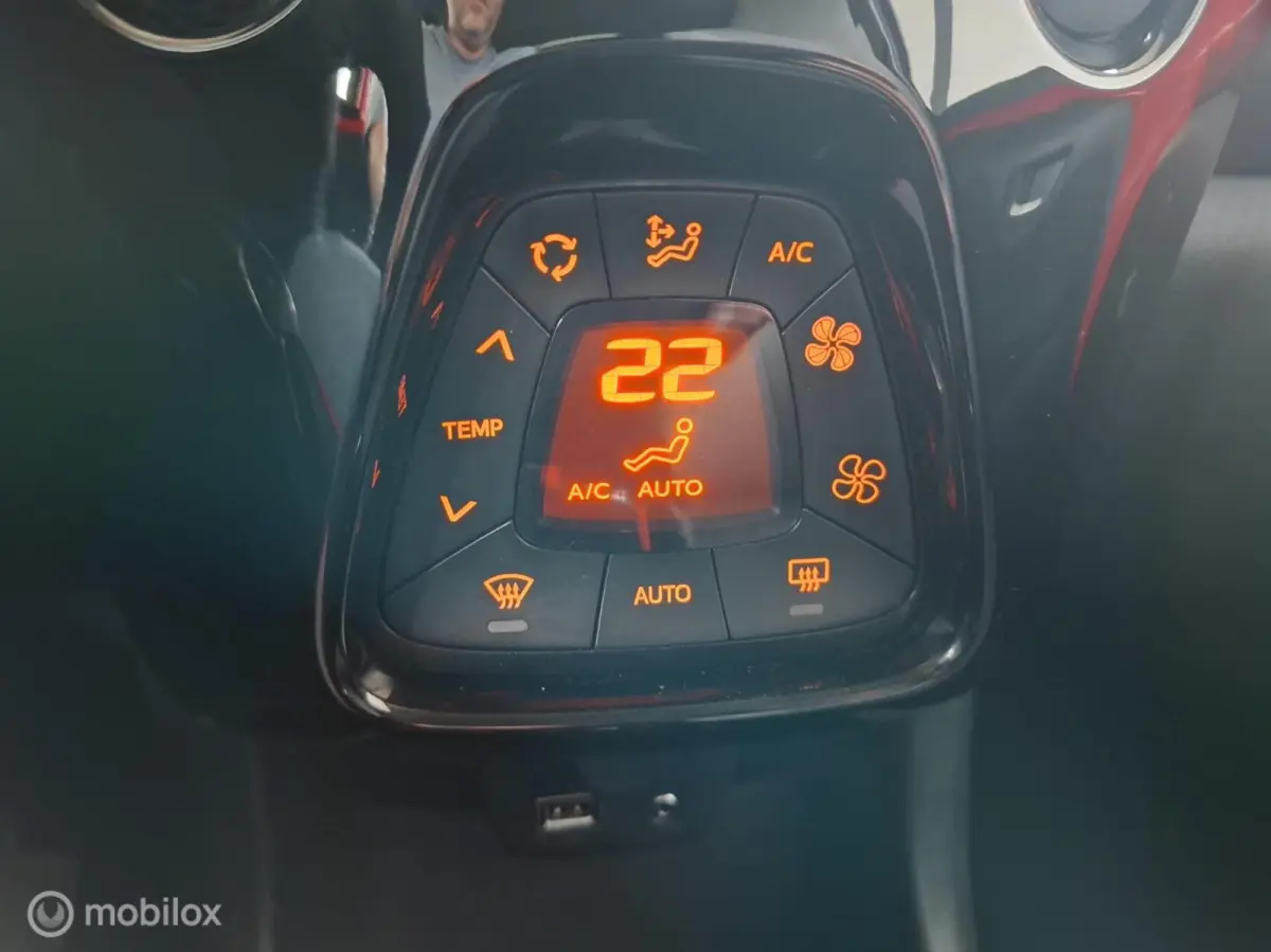 1.0 VTi Shine | AUTOMAAT - RIJKLAARPRIJS