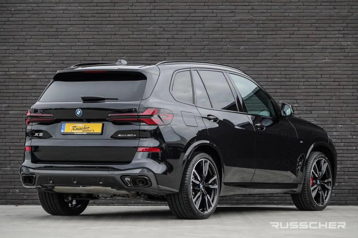 xDrive50e 490Pk X-Drive | M-Sport Pro | Shadowline | Luchtvering | Panoramadak | 360° Camera | Harman-Kardon | Head Up Display | Trekhaak | 22''