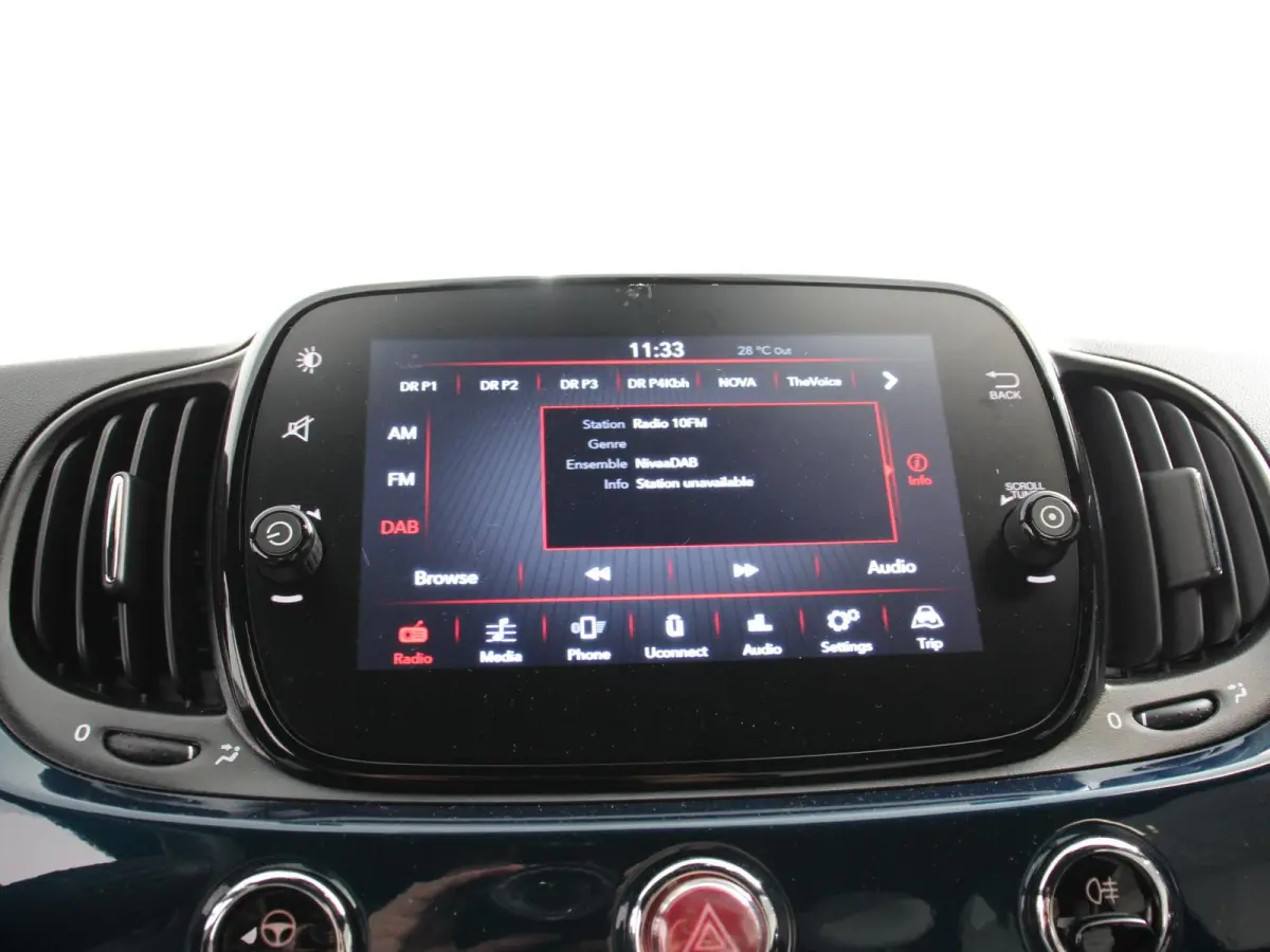 1.0 Hybrid Dolcevita Airco Cruise control Lichtmetalen velgen Apple Carplay/ Android Auto Navigatie Parkeersensor achter