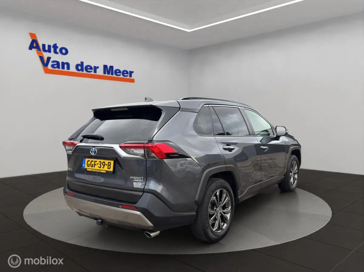 2.5 Hybrid AWD Dynamic