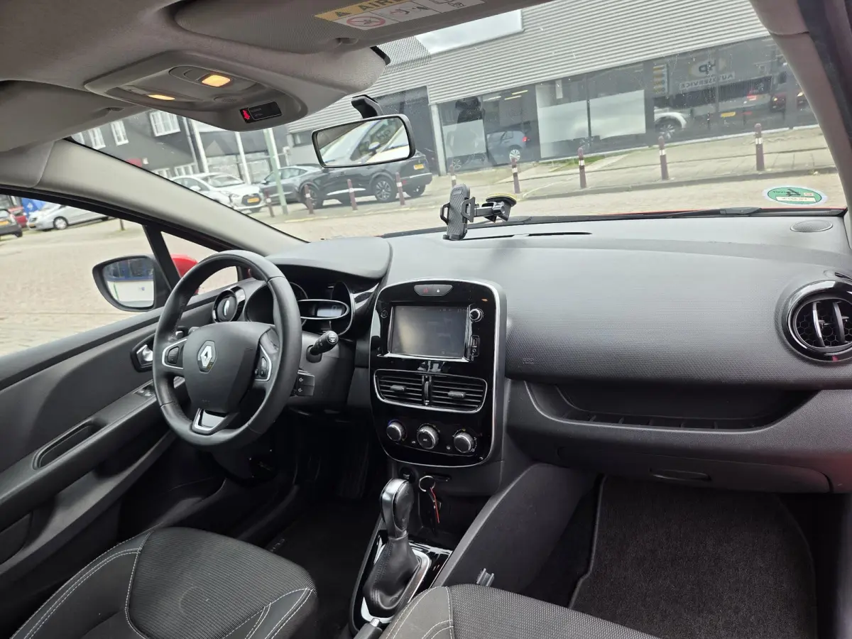 1.2 TCe Zen Automaat CruiseControl Trekhaak Navigatie