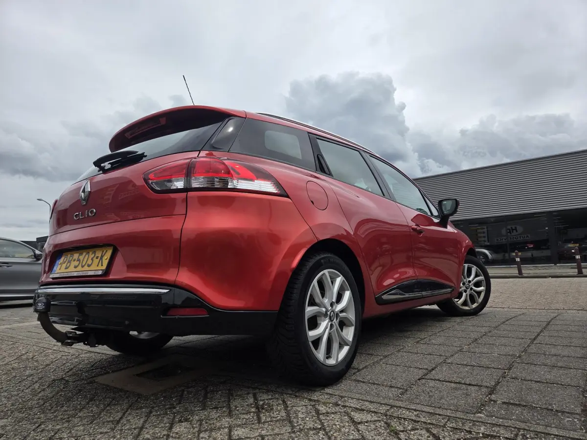 1.2 TCe Zen Automaat CruiseControl Trekhaak Navigatie
