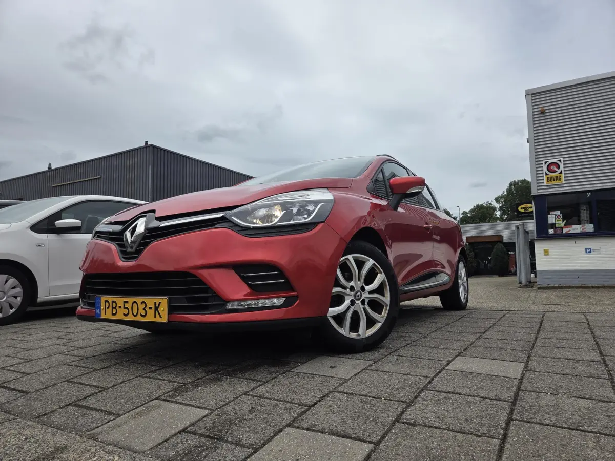 1.2 TCe Zen Automaat CruiseControl Trekhaak Navigatie