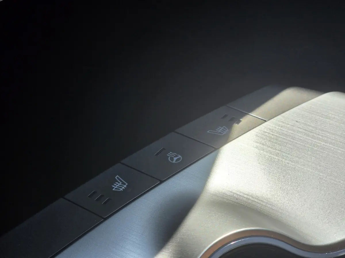 Edition Advanced 77.4 kWh | NL-Auto | SOH 100% | Stuur verwarming | Apple Carplay / Andriod Auto |