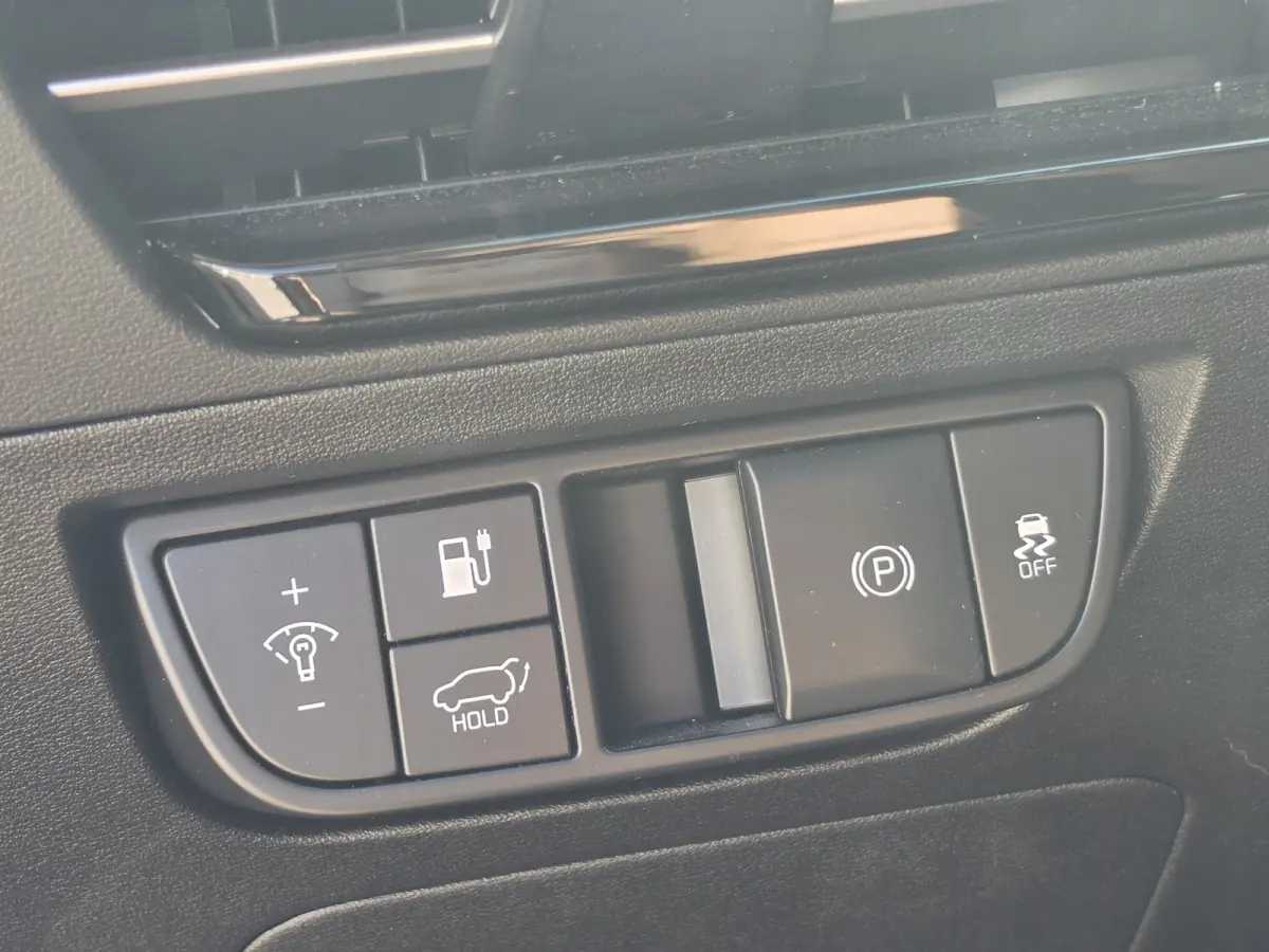Edition Advanced 77.4 kWh | NL-Auto | SOH 100% | Stuur verwarming | Apple Carplay / Andriod Auto |