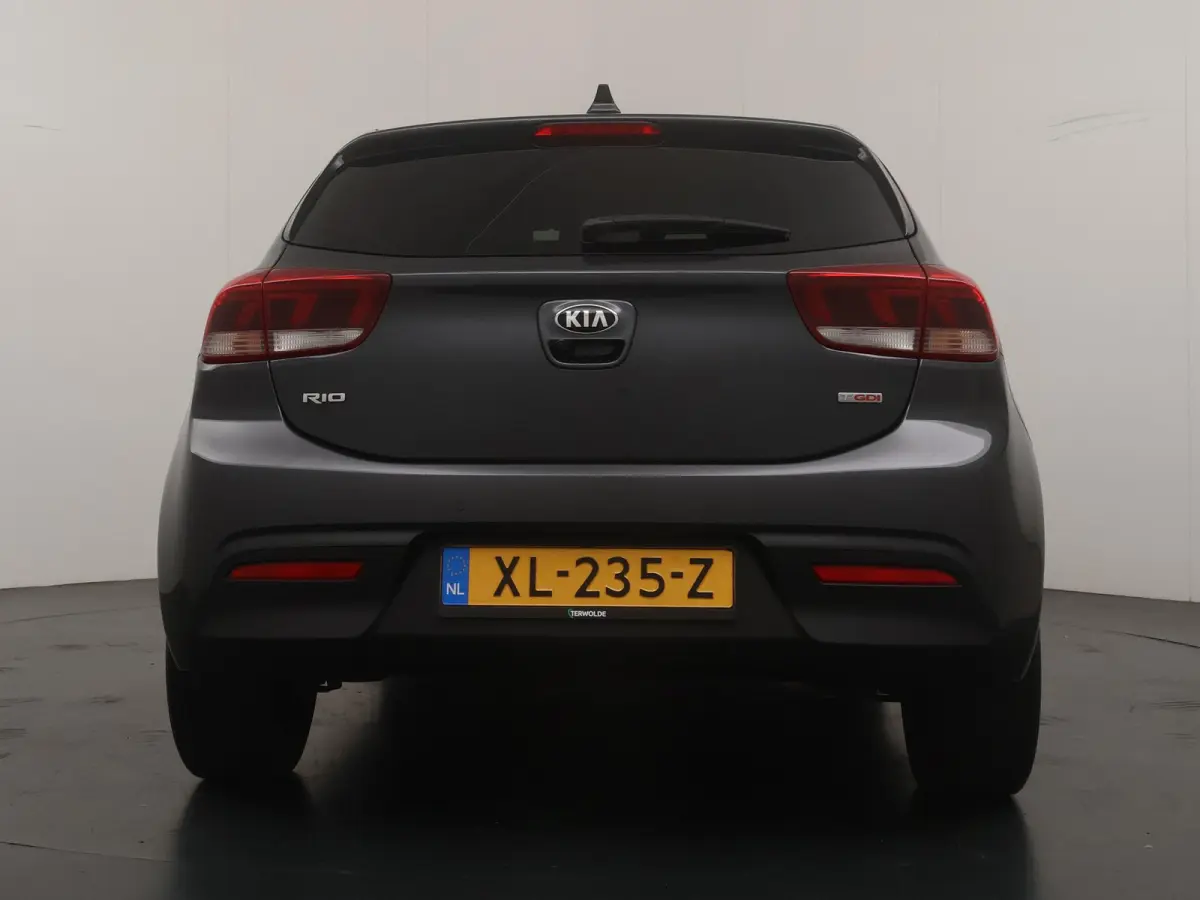 1.0 TGDI DynamicPlusLine | Parkeercamera | Navigatie |