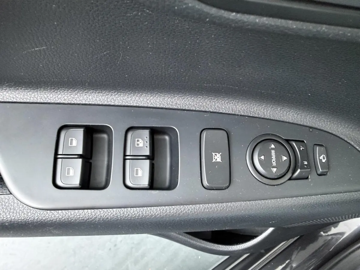 1.0 TGDI DynamicPlusLine | Parkeercamera | Navigatie |