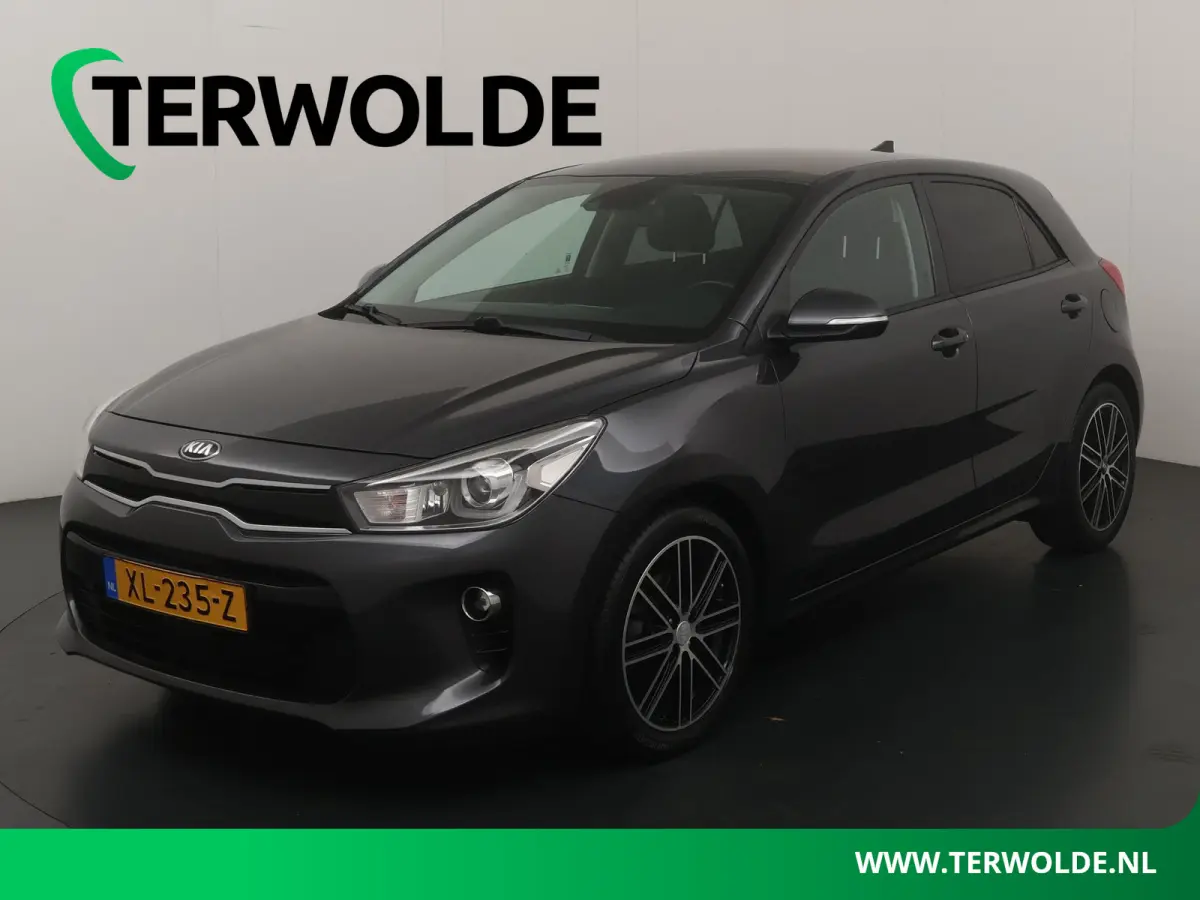 1.0 TGDI DynamicPlusLine | Parkeercamera | Navigatie |