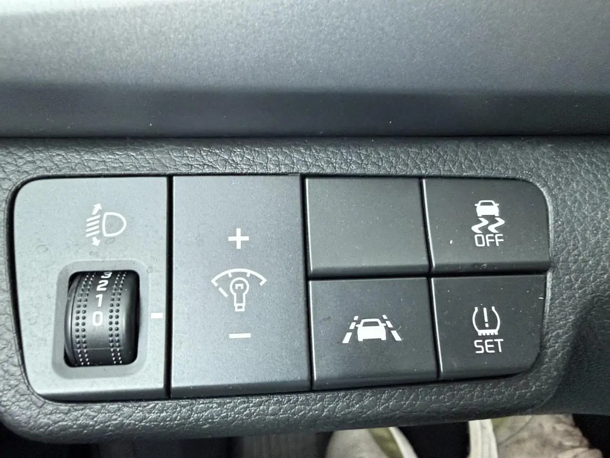 1.0 TGDI DynamicPlusLine | Parkeercamera | Navigatie |