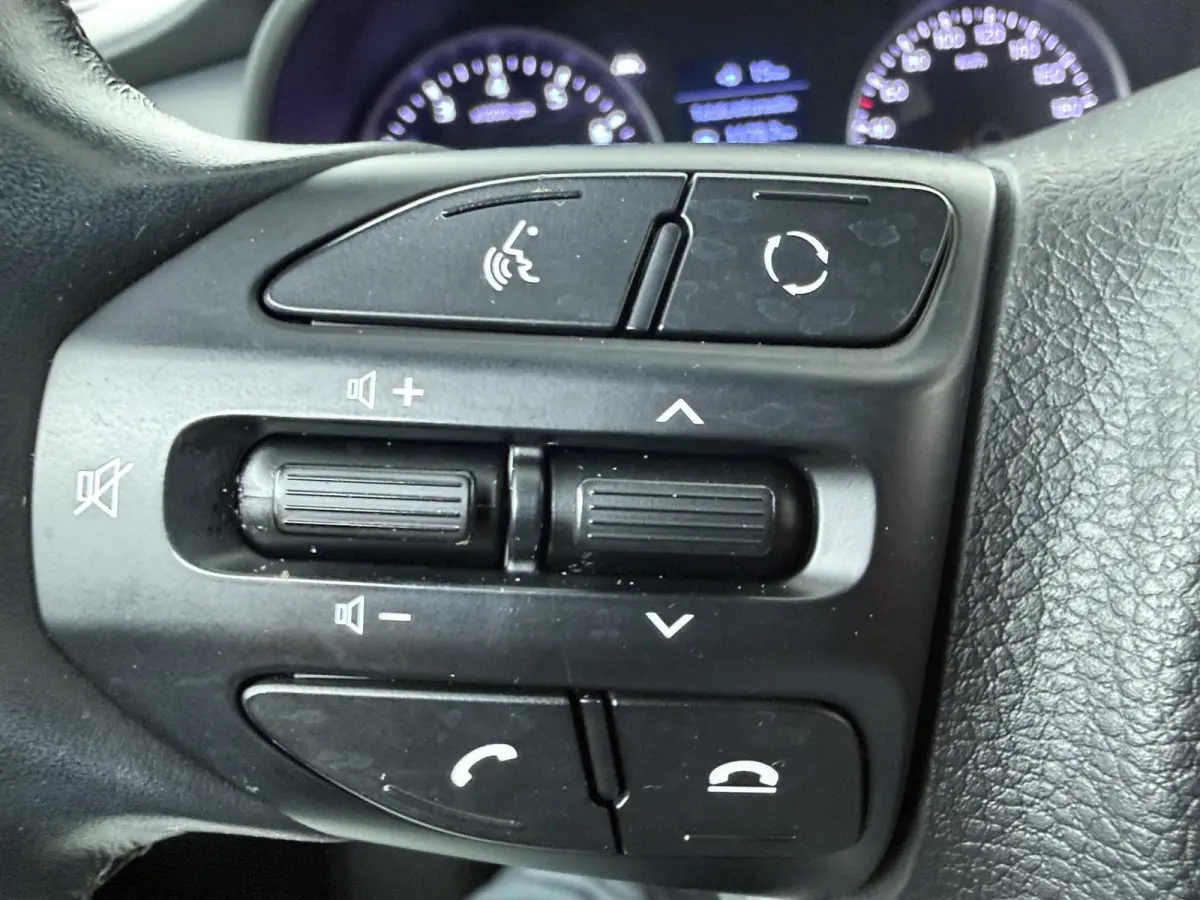 1.0 TGDI DynamicPlusLine | Parkeercamera | Navigatie |