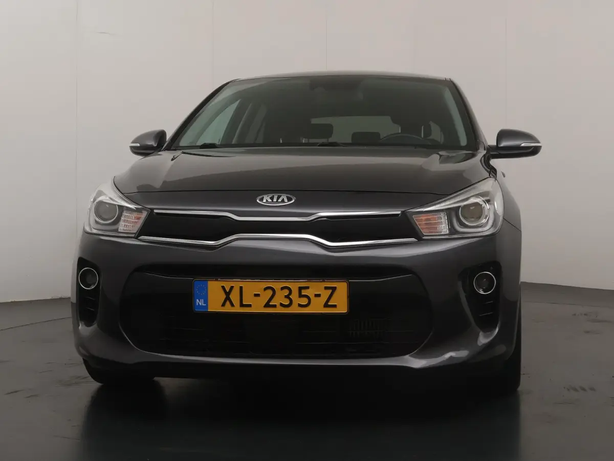 1.0 TGDI DynamicPlusLine | Parkeercamera | Navigatie |