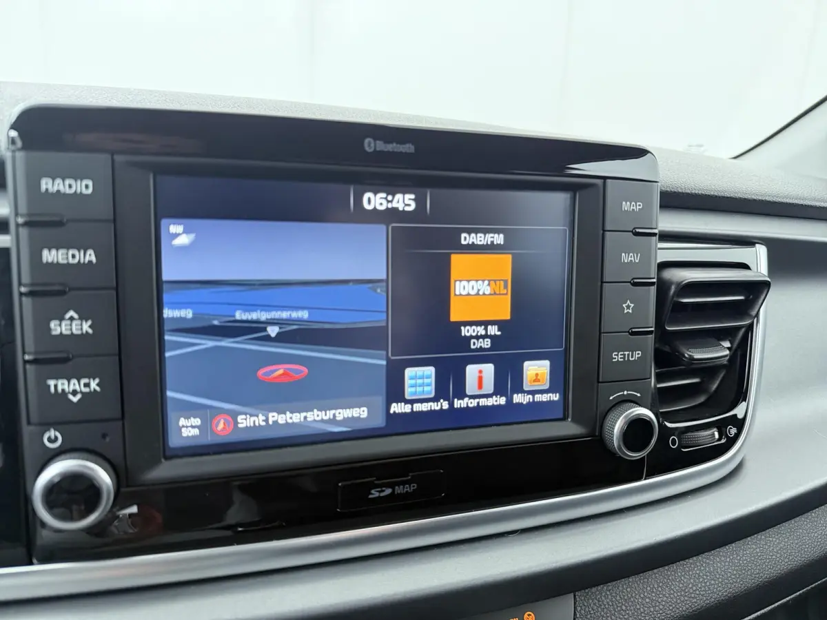 1.0 TGDI DynamicPlusLine | Parkeercamera | Navigatie |