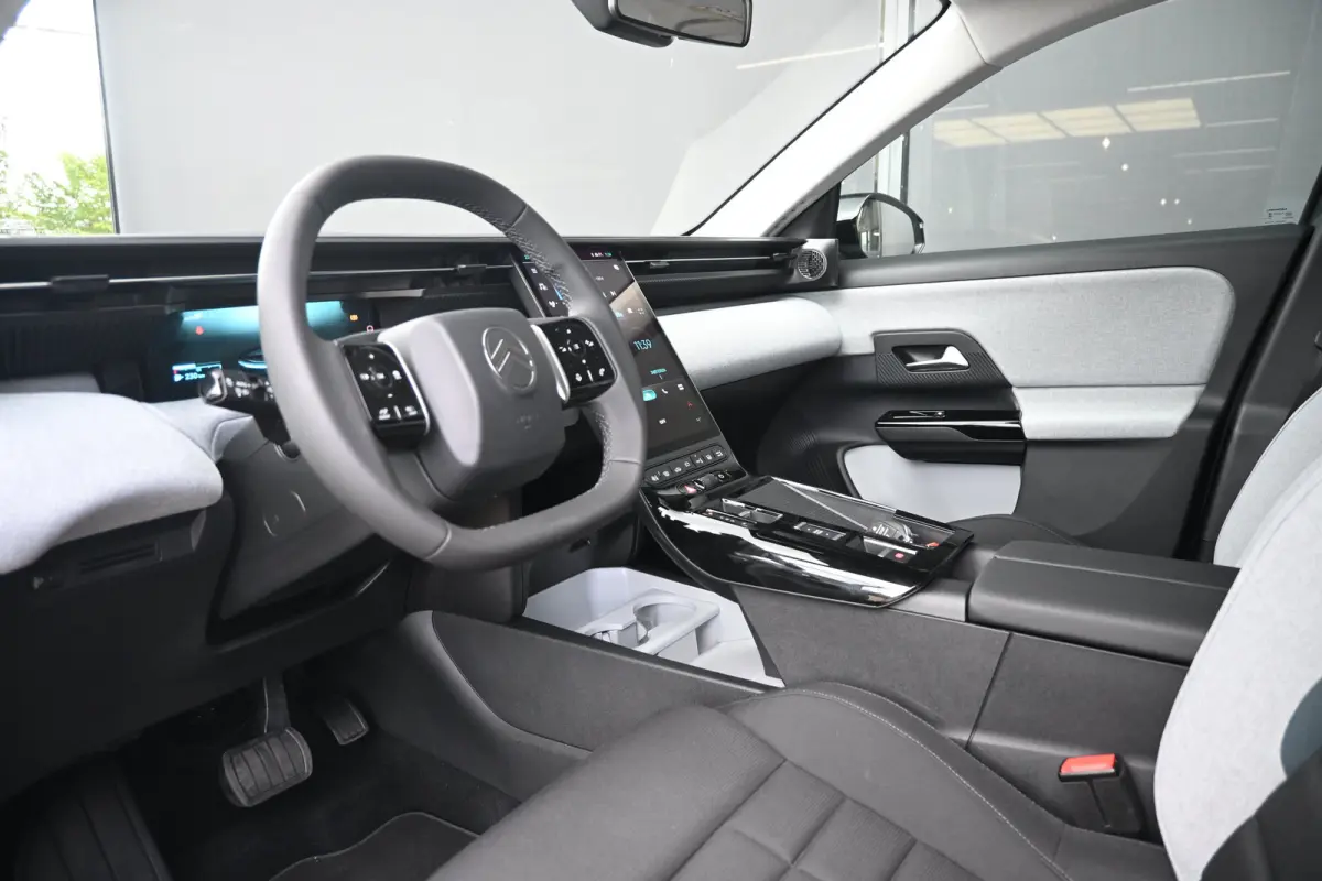 1.2 Hybrid 145 You Tot 8 Jaar Garantie! | Navigatie | Adaptive Cruise | DAB+ | Climate Control | Lane-Assist | !!