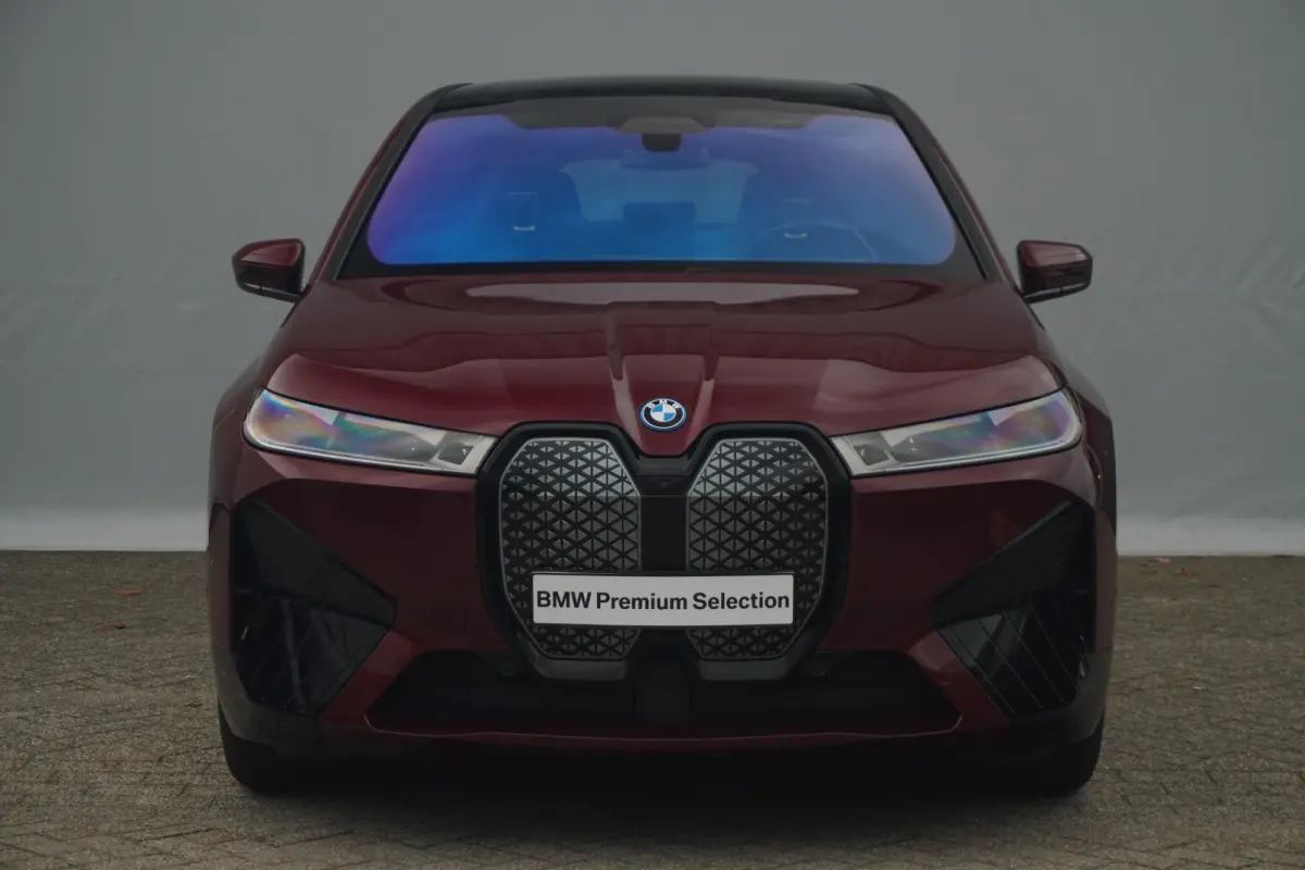 xDrive40 | Sportpakket | Bowers & Wilkins | Panoramadak Sky Lounge | Stoelventilatie | Driving Assistant Professional | Soft-Close