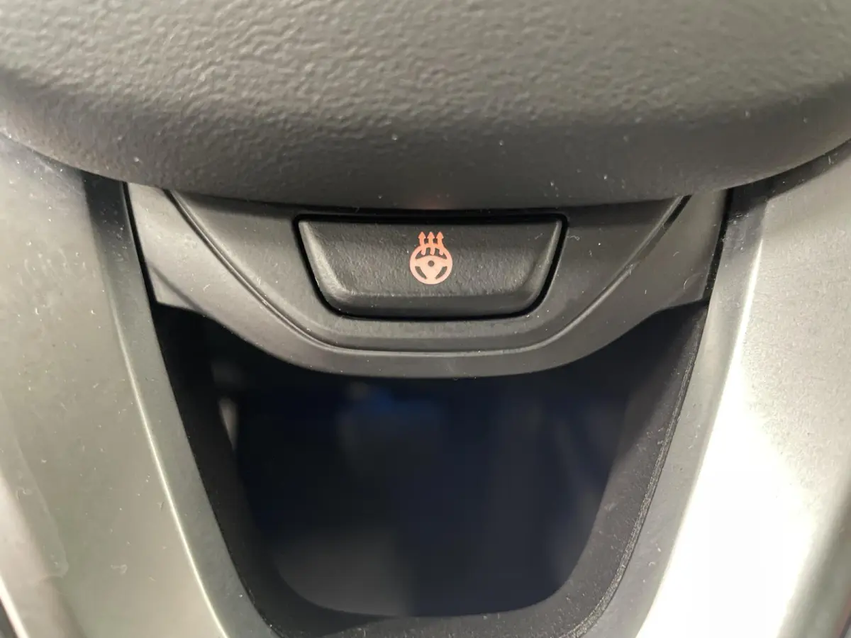 330e Touring SportLine PHEV 292 PK AUT Navi Carplay Camera Achter PDC V+A Winterpack Sport Stoelen Active Protection Ambiance Licht