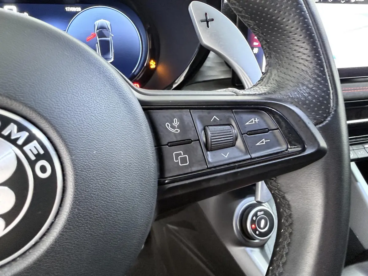 1.3T PHEV Veloce | Plug-in Hybride | 280 PK | Adaptieve Cruise | Camera |