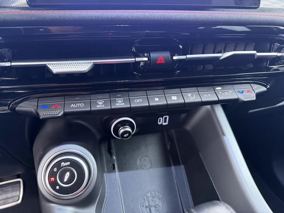 1.3T PHEV Veloce | Plug-in Hybride | 280 PK | Adaptieve Cruise | Camera |