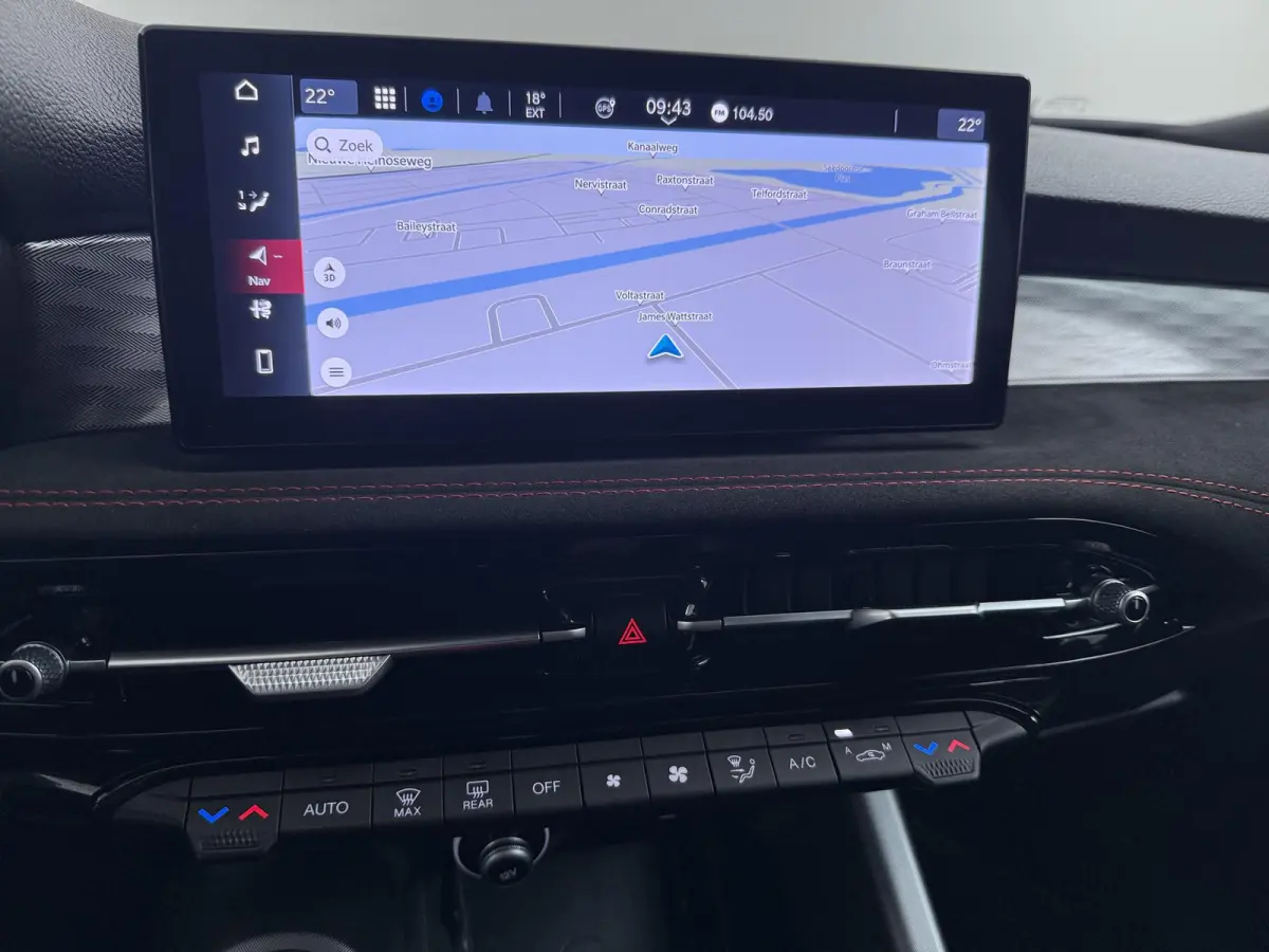 1.3T PHEV Veloce | Plug-in Hybride | 280 PK | Adaptieve Cruise | Camera |