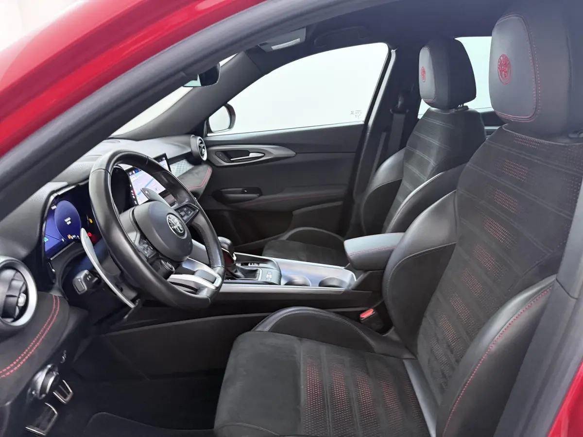 1.3T PHEV Veloce | Plug-in Hybride | 280 PK | Adaptieve Cruise | Camera |