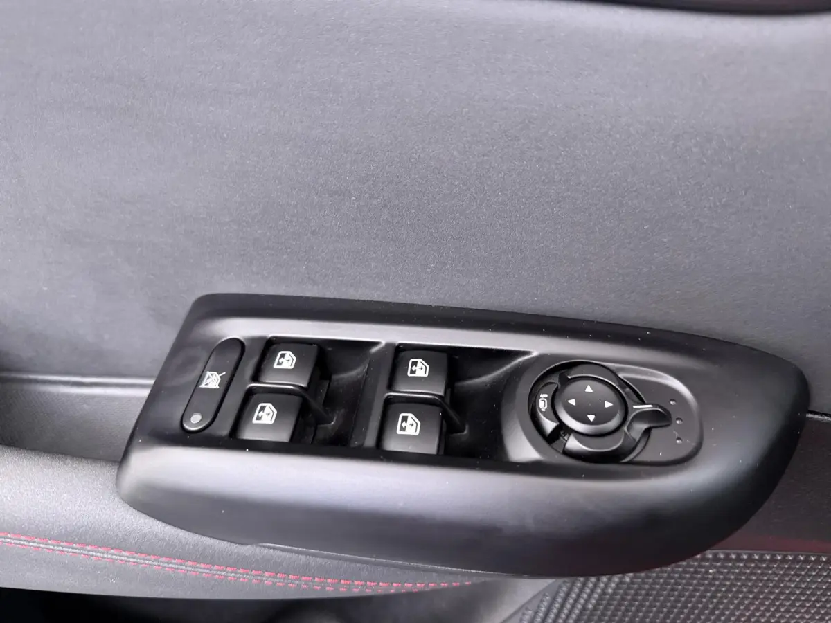 1.3T PHEV Veloce | Plug-in Hybride | 280 PK | Adaptieve Cruise | Camera |