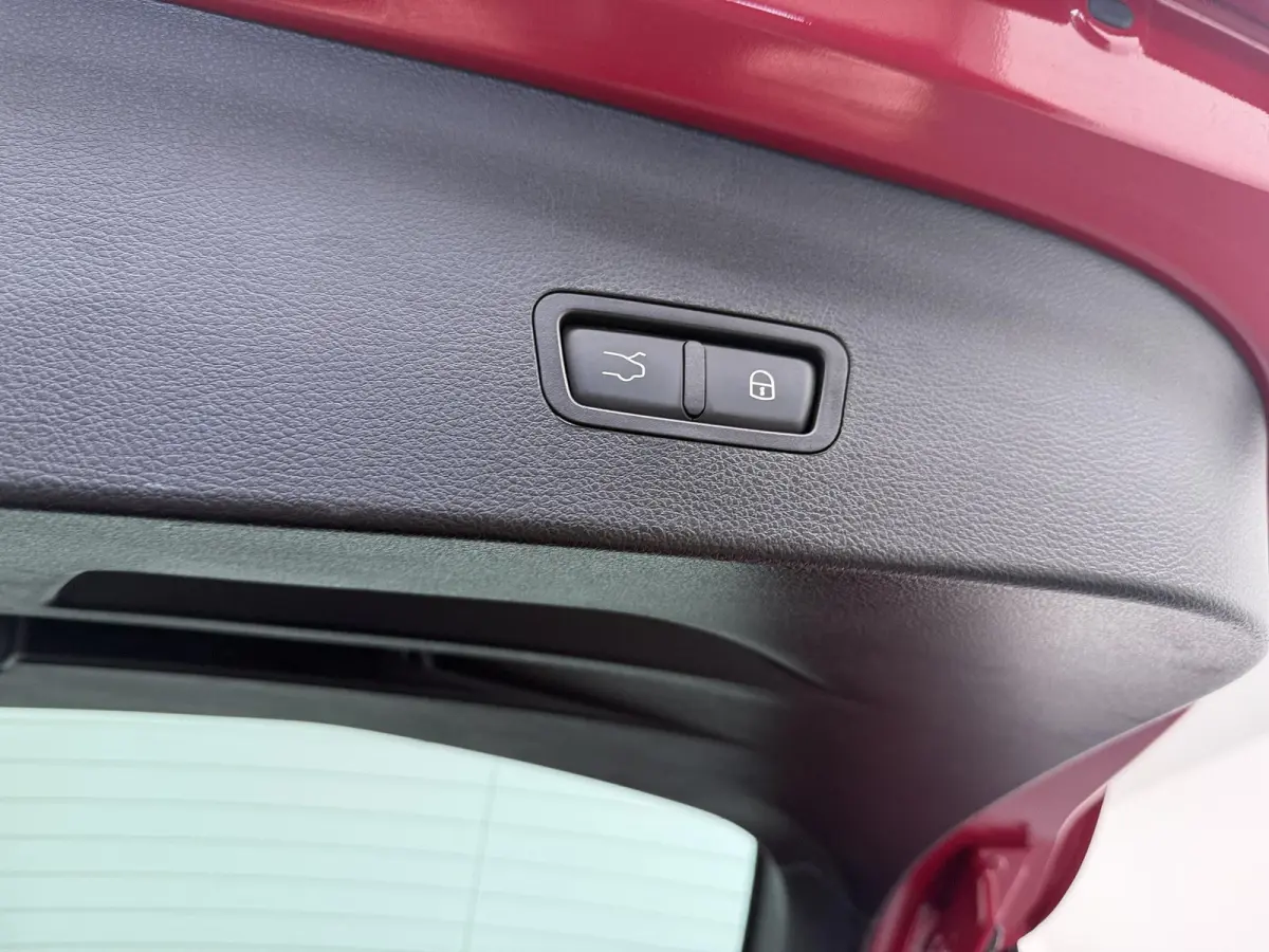 1.3T PHEV Veloce | Plug-in Hybride | 280 PK | Adaptieve Cruise | Camera |