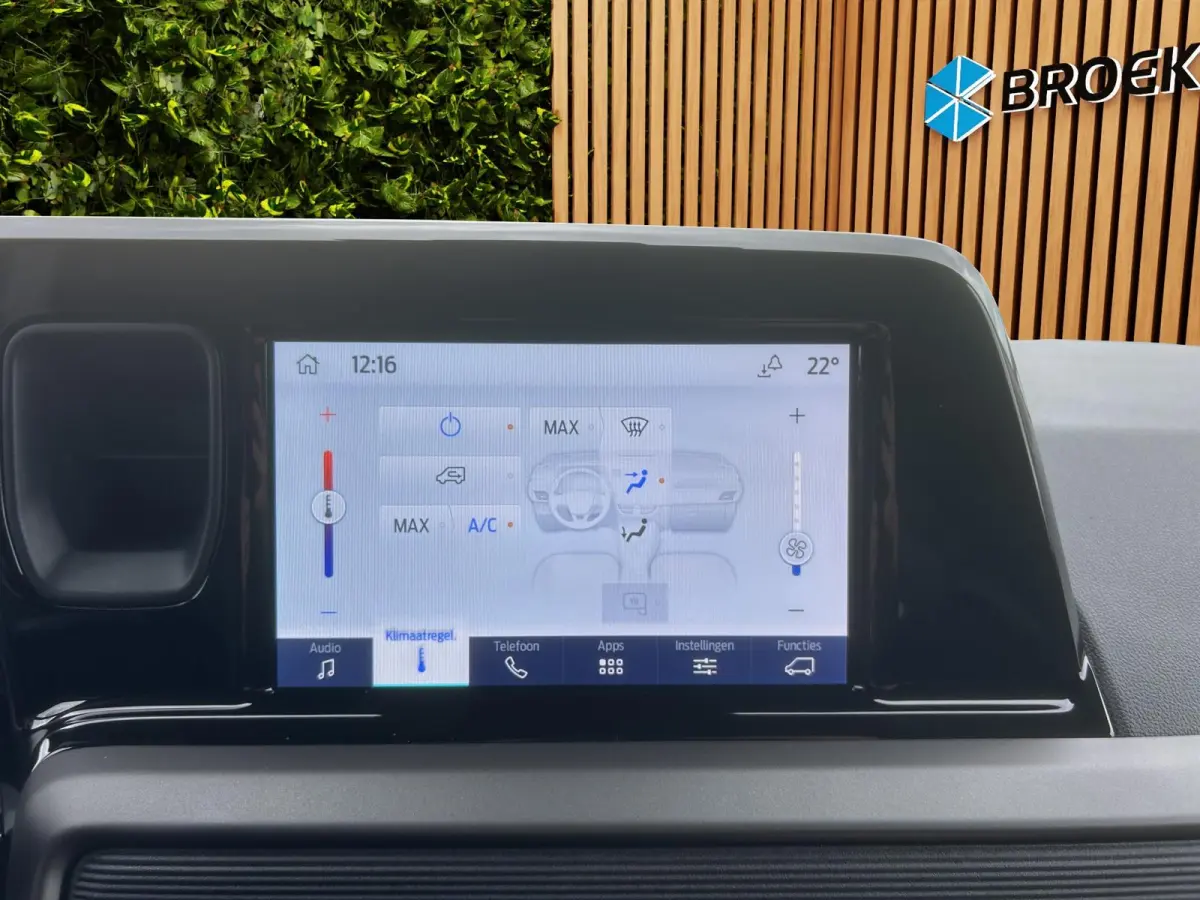 1.5 Ecoblue Trend | Airco | Apple Carplay | | Airco | Apple Carplay/Android Auto|telefoonintegratie premium | Centrale deurvergrendeling met afstandsbediening