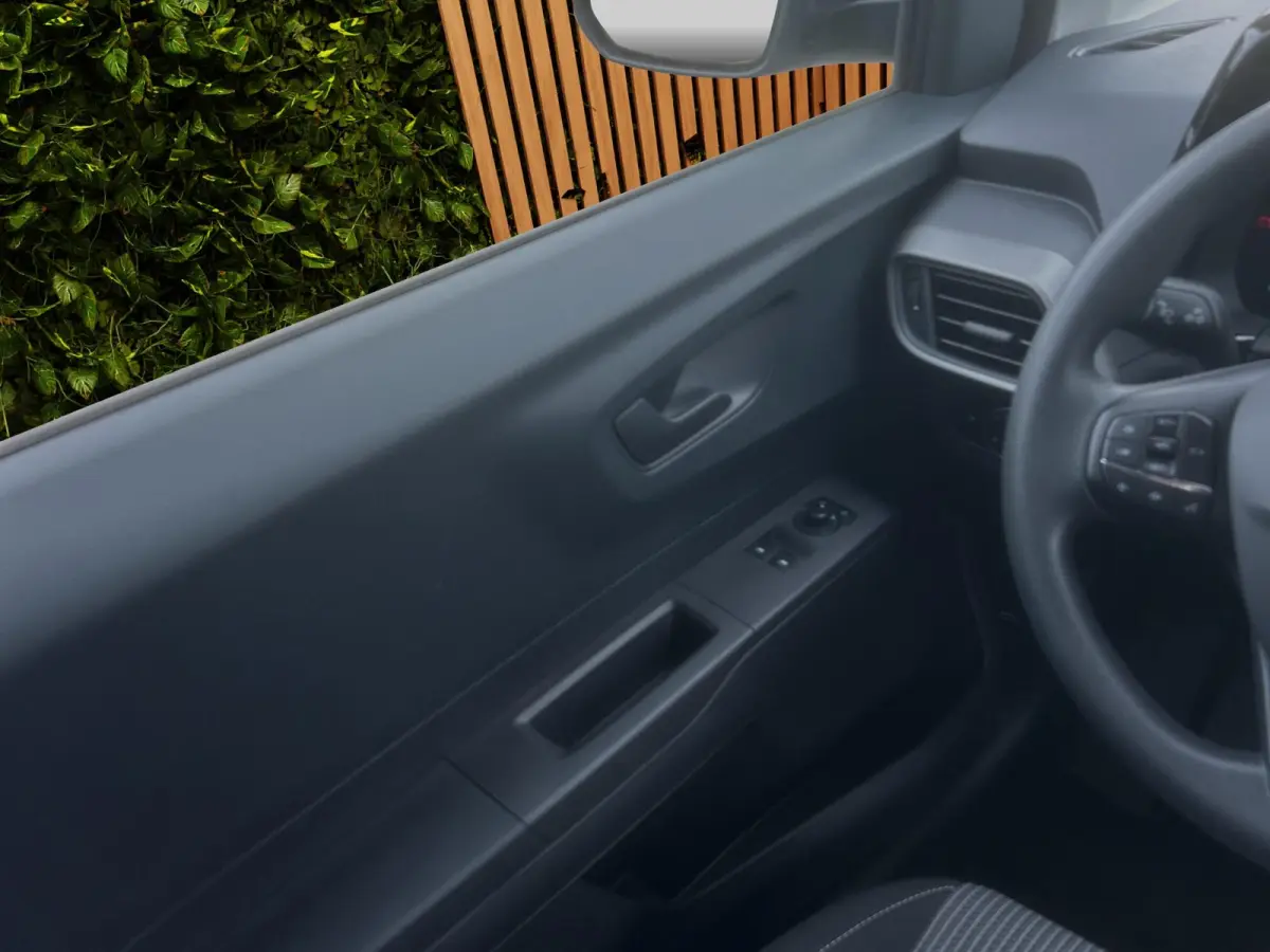 1.5 Ecoblue Trend | Airco | Apple Carplay | | Airco | Apple Carplay/Android Auto|telefoonintegratie premium | Centrale deurvergrendeling met afstandsbediening
