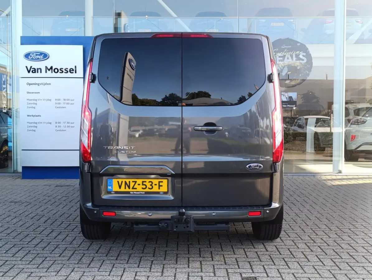 300 2.0 TDCI L1H1 Limited DC Dubbele Cabine | Stoel/voorruitverwarming | Dodehoekdetectie | Camera | PDC V+A | Elek. stoel | Navigatie | Dealeronderhouden