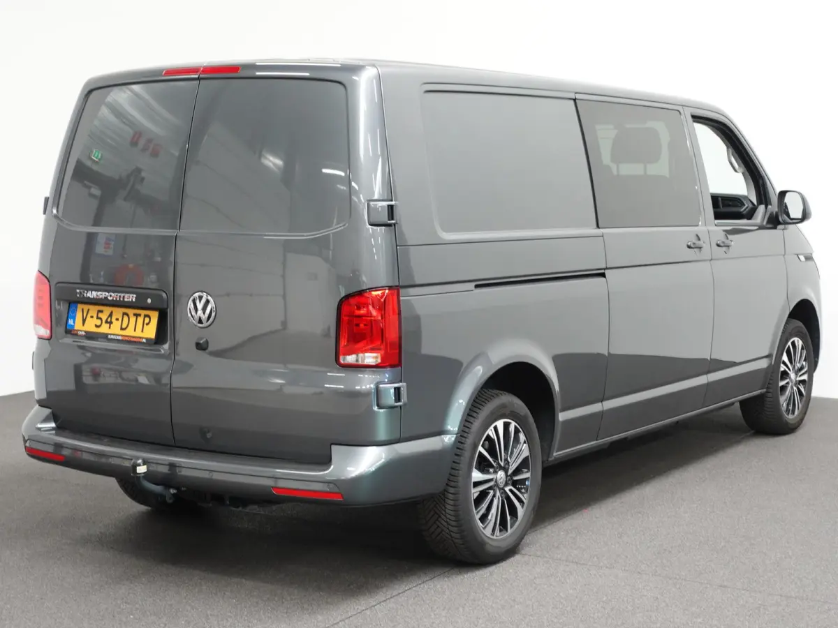 2.0 TDI L2H1 Highline Automaat Dubbele Cabine Navigatie Airco Cruise Control LM velgen