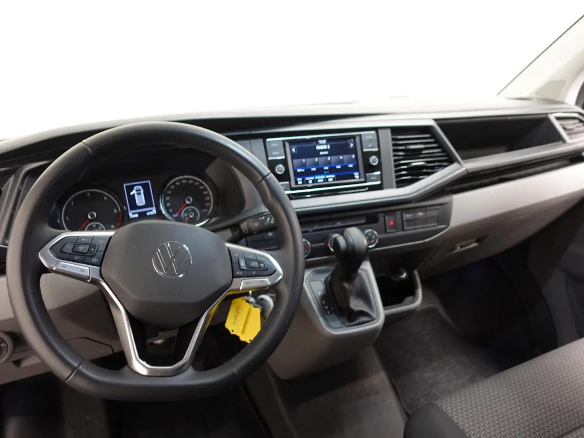 2.0 TDI L2H1 Highline Automaat Dubbele Cabine Navigatie Airco Cruise Control LM velgen