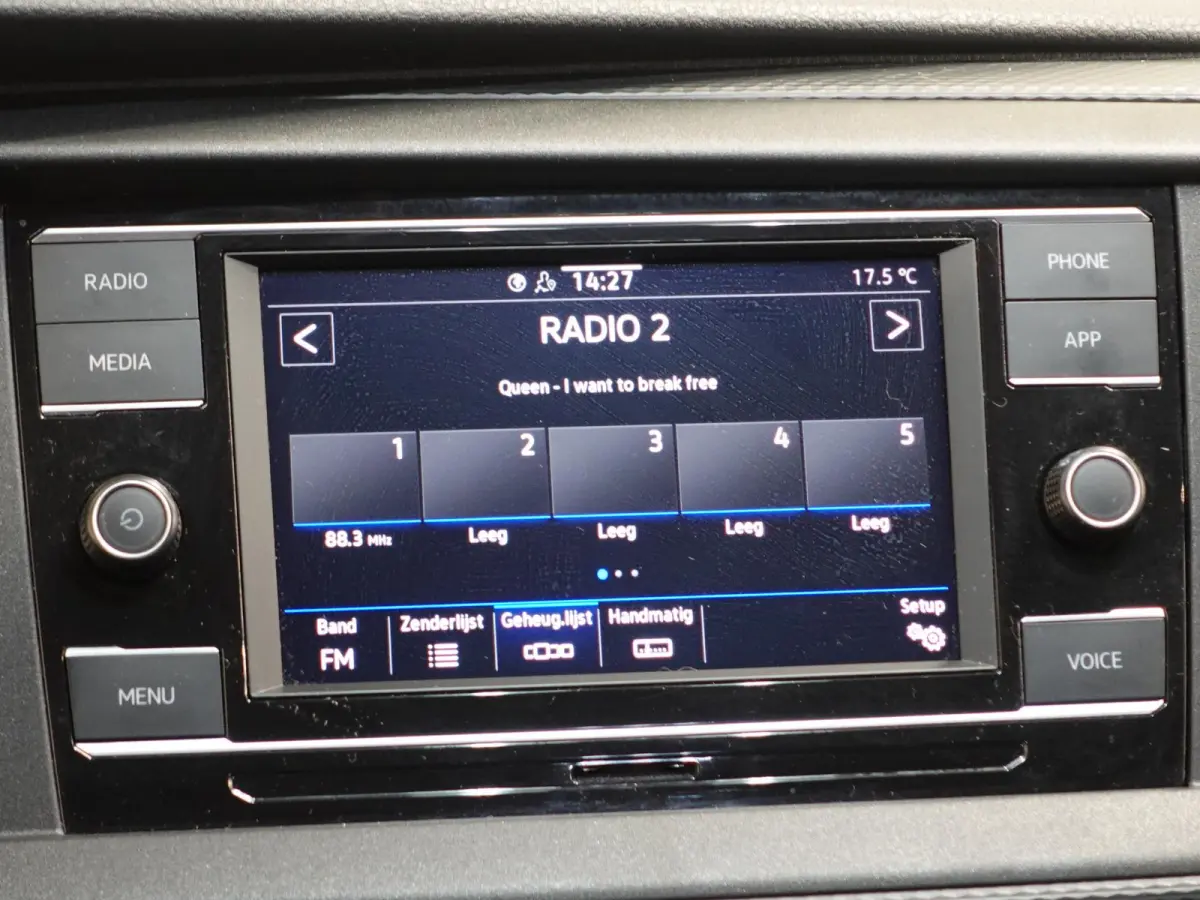 2.0 TDI L2H1 Highline Automaat Dubbele Cabine Navigatie Airco Cruise Control LM velgen