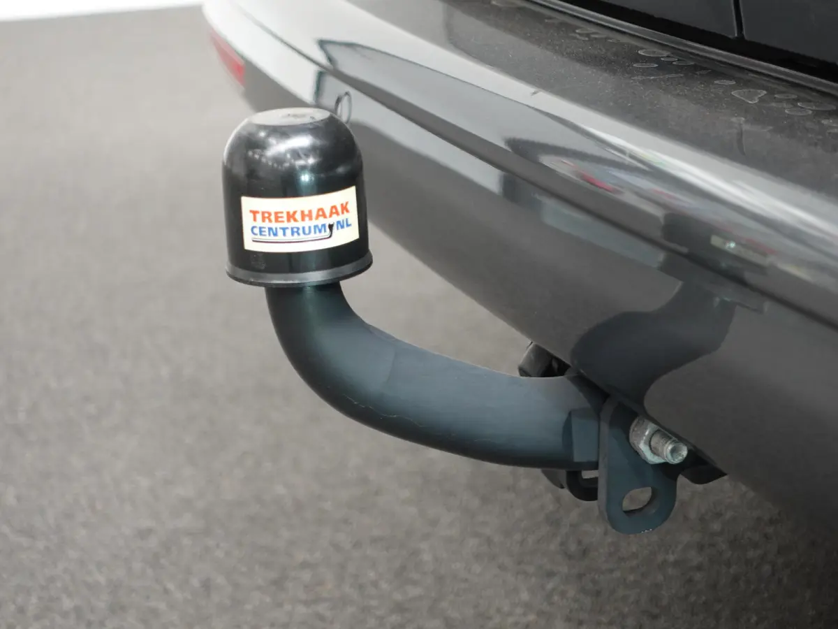 2.0 TDI L2H1 Highline Automaat Dubbele Cabine Navigatie Airco Cruise Control LM velgen