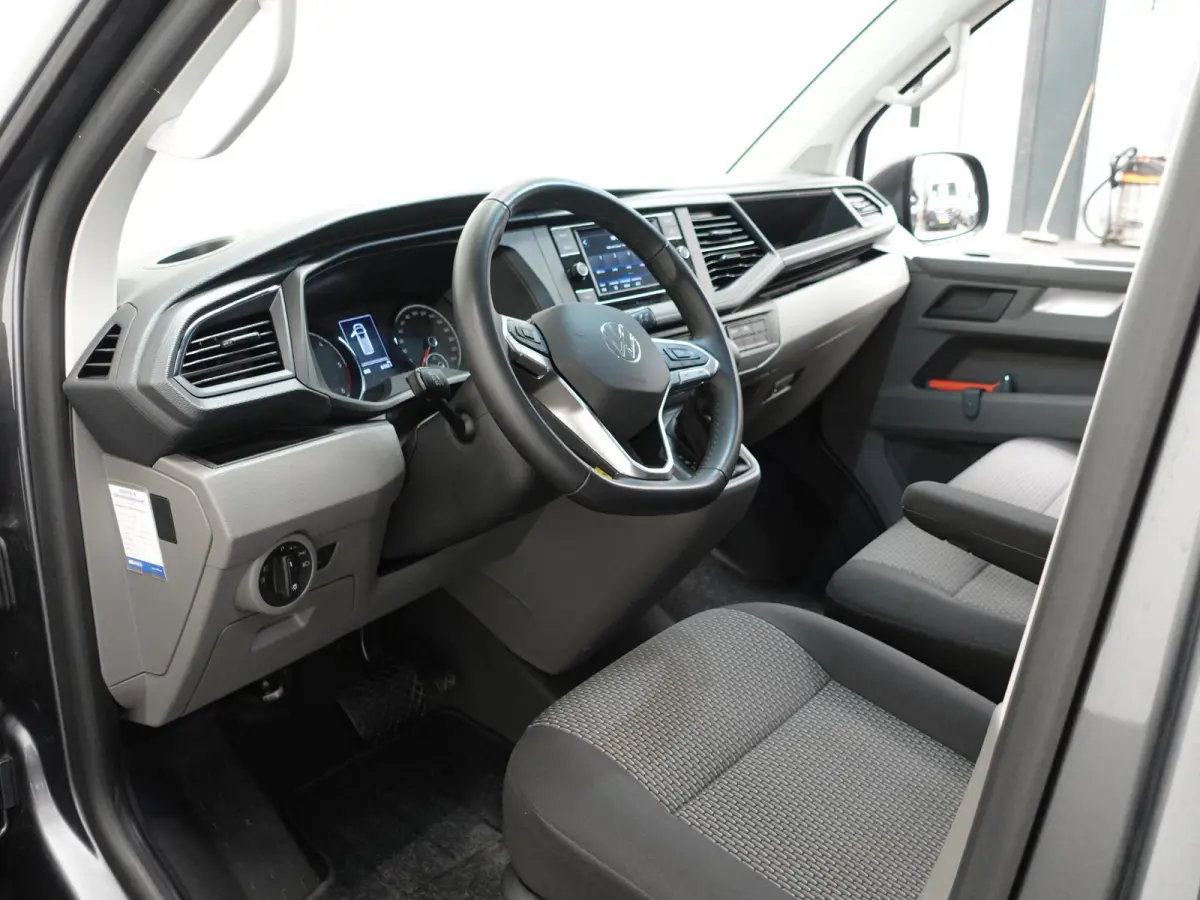 2.0 TDI L2H1 Highline Automaat Dubbele Cabine Navigatie Airco Cruise Control LM velgen