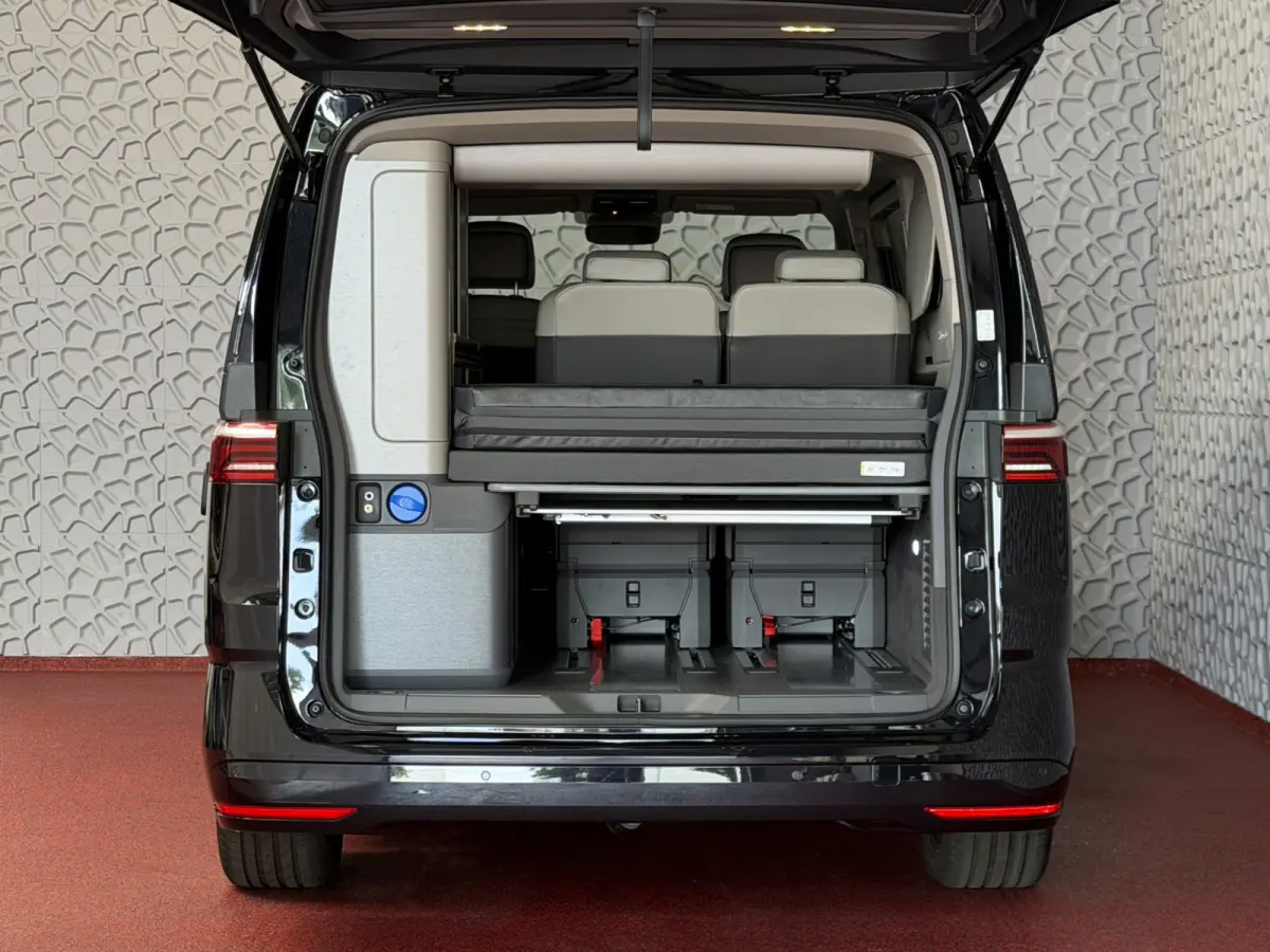 California Ocean eHybrid 245pk Trekhaak 19''lmv hydraulisch hefdak Stoel/stuur verw. phev plug in hybrid