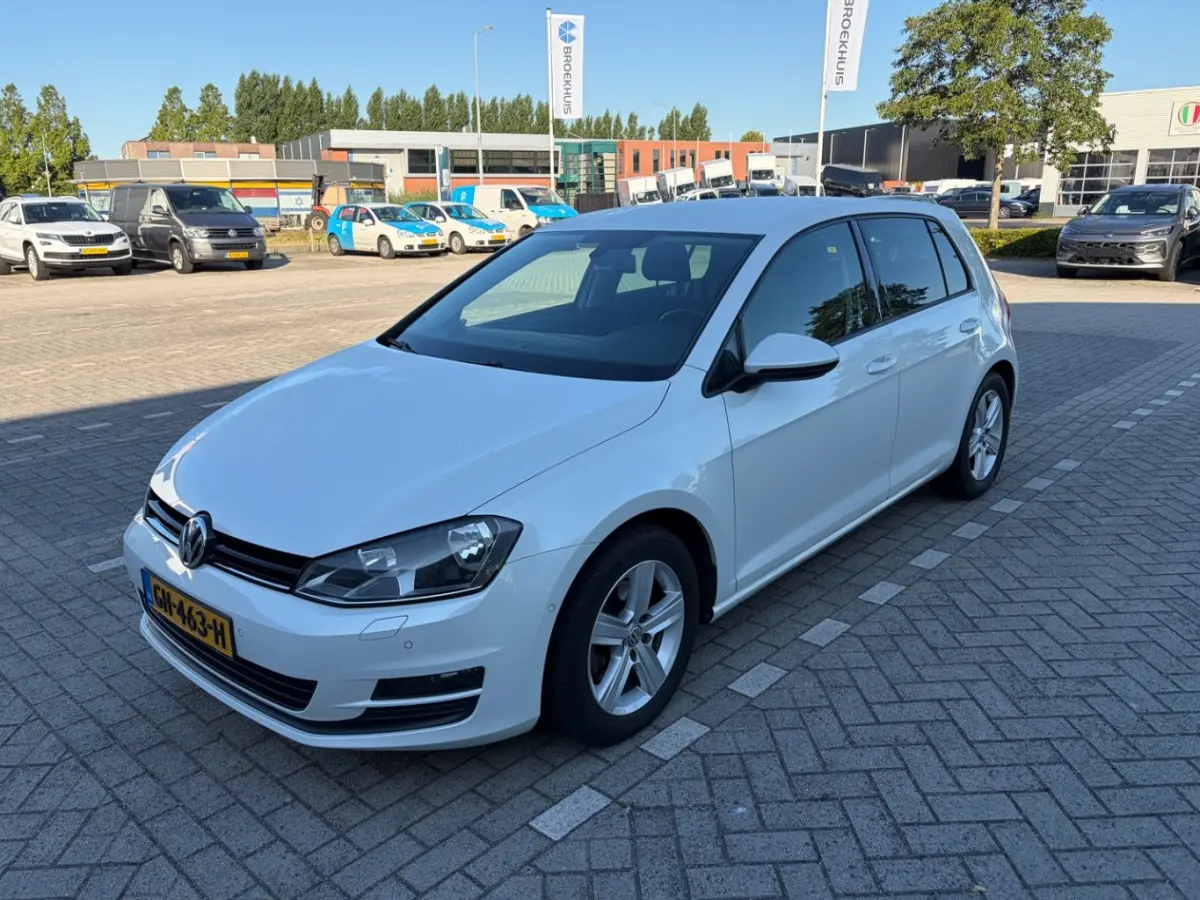 Volkswagen Golf 2026 Benzine Handgeschakeld leasen