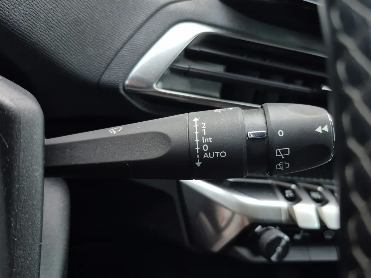 1.2 PureTech Allure Camera | Full LED | Parkeersensoren | Full map navigatie | Carplay/android auto |