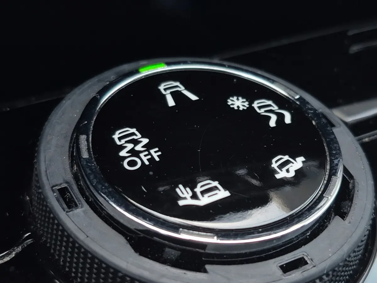1.2 PureTech Allure Camera | Full LED | Parkeersensoren | Full map navigatie | Carplay/android auto |