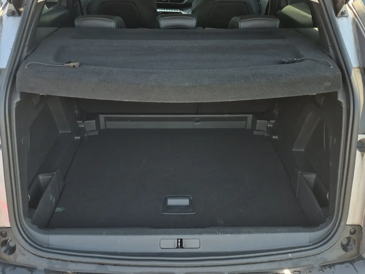 1.2 PureTech Allure Camera | Full LED | Parkeersensoren | Full map navigatie | Carplay/android auto |