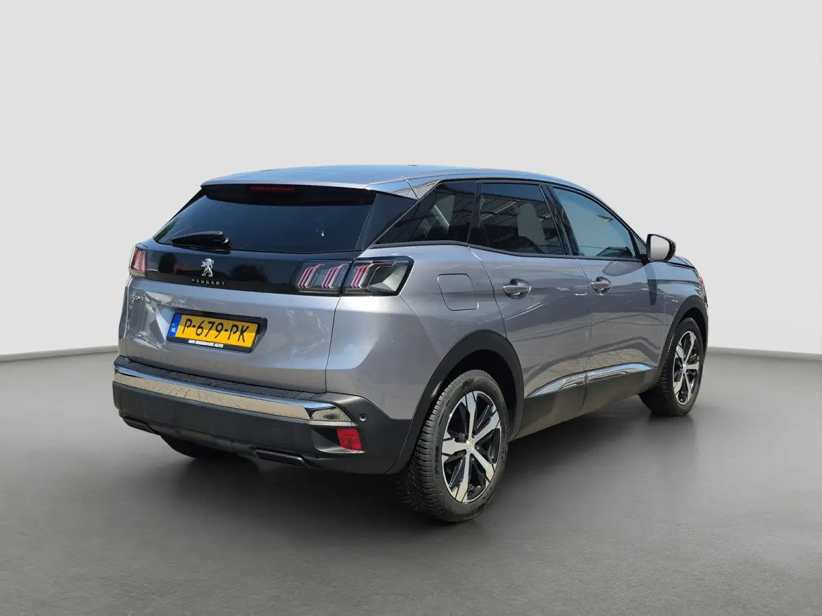 1.2 PureTech Allure Camera | Full LED | Parkeersensoren | Full map navigatie | Carplay/android auto |