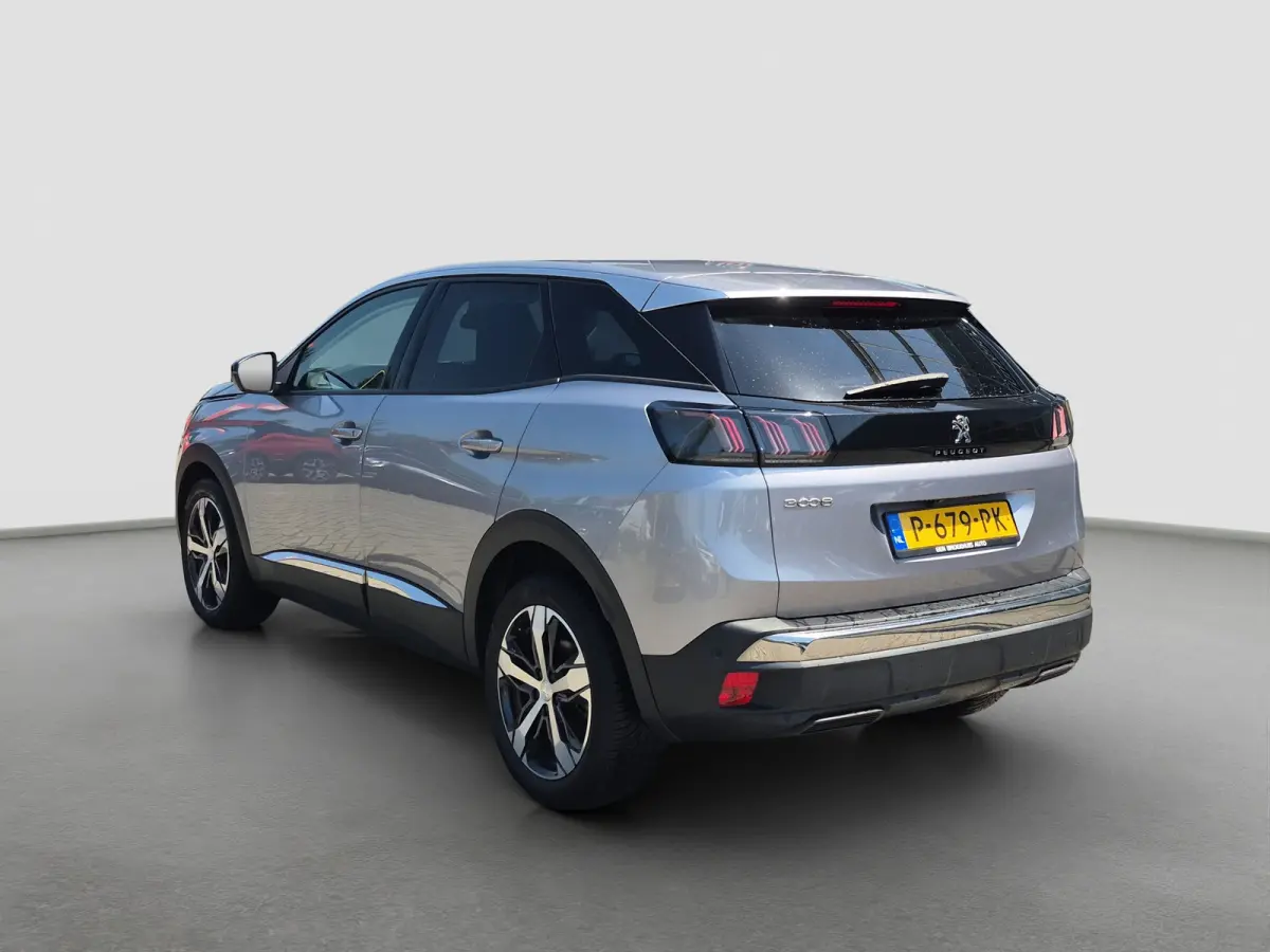 1.2 PureTech Allure Camera | Full LED | Parkeersensoren | Full map navigatie | Carplay/android auto |