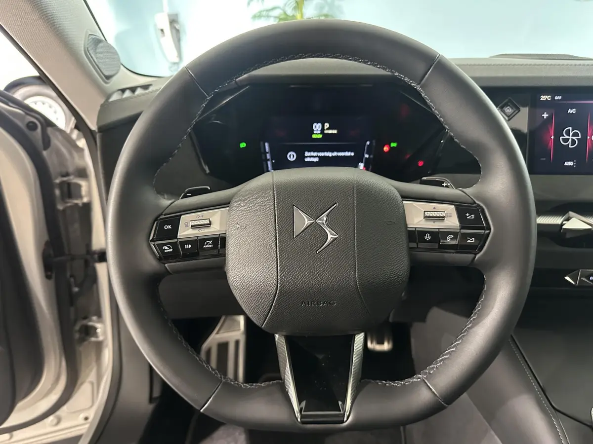 1.6 PHEV 225 Étoile PANO | 360° VISION | FOCAL AUDIO | HEADUP DISPLAY | BOM VOL!
