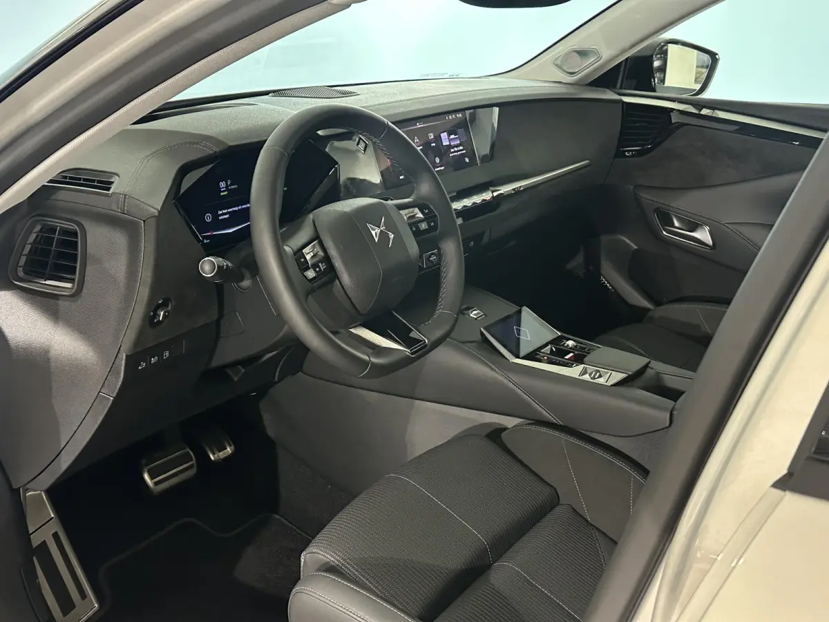 1.6 PHEV 225 Étoile PANO | 360° VISION | FOCAL AUDIO | HEADUP DISPLAY | BOM VOL!