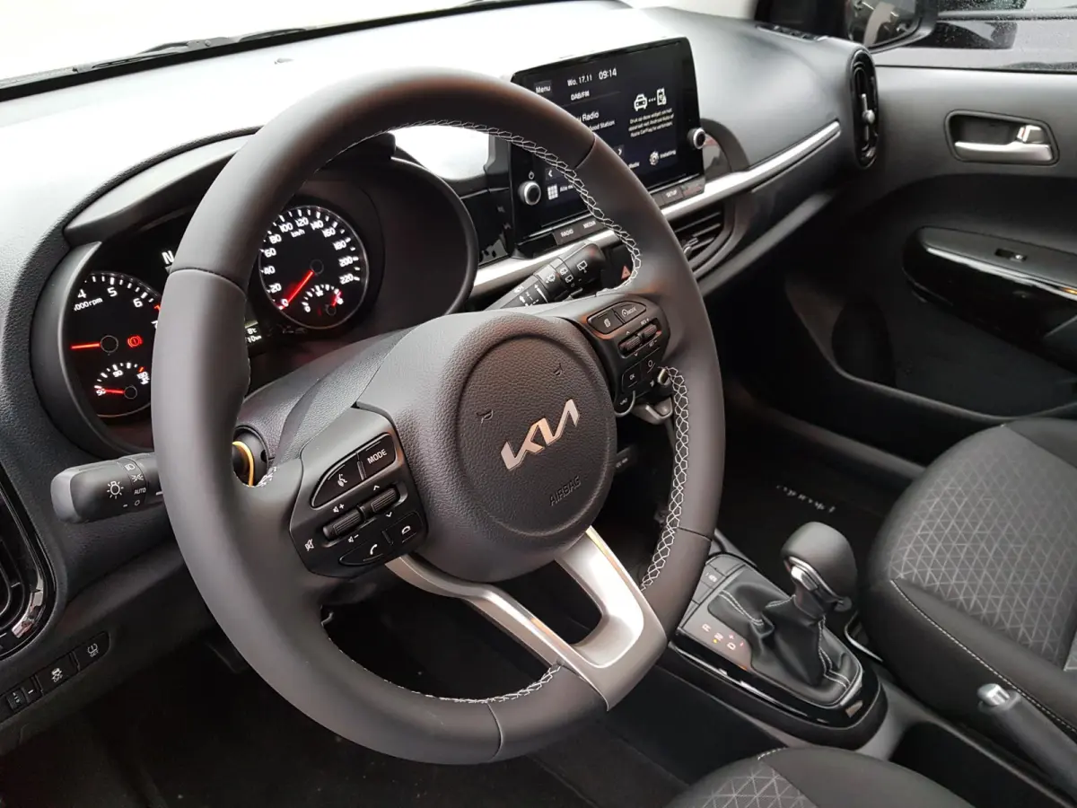 1.0 DPi Automaat DynamicLine Navigatie Apple Carplay/Android Auto Airco Camera DAB Lichtmetalen velgen Bluetooth