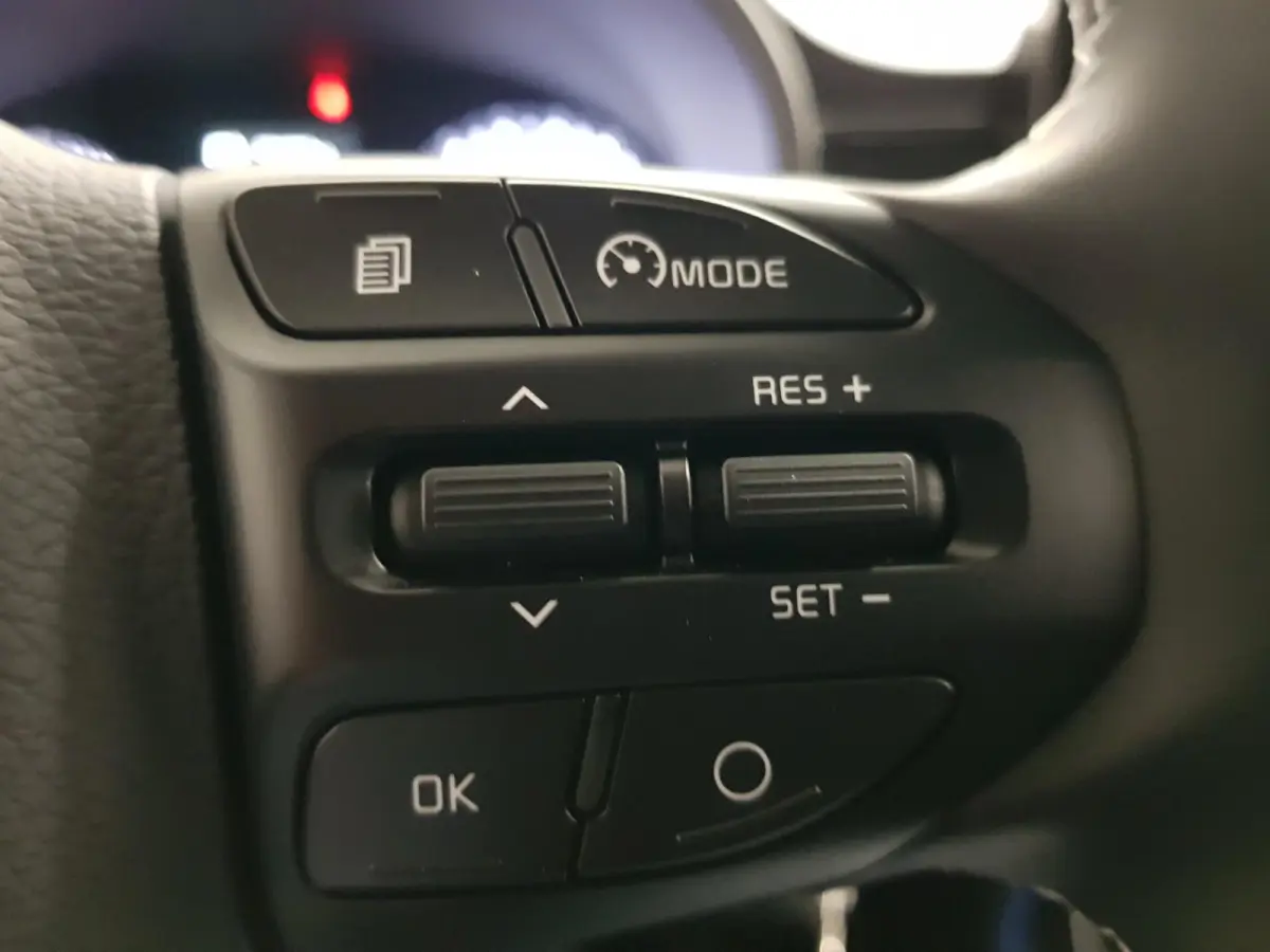 1.0 DPi Automaat DynamicLine Navigatie Apple Carplay/Android Auto Airco Camera DAB Lichtmetalen velgen Bluetooth