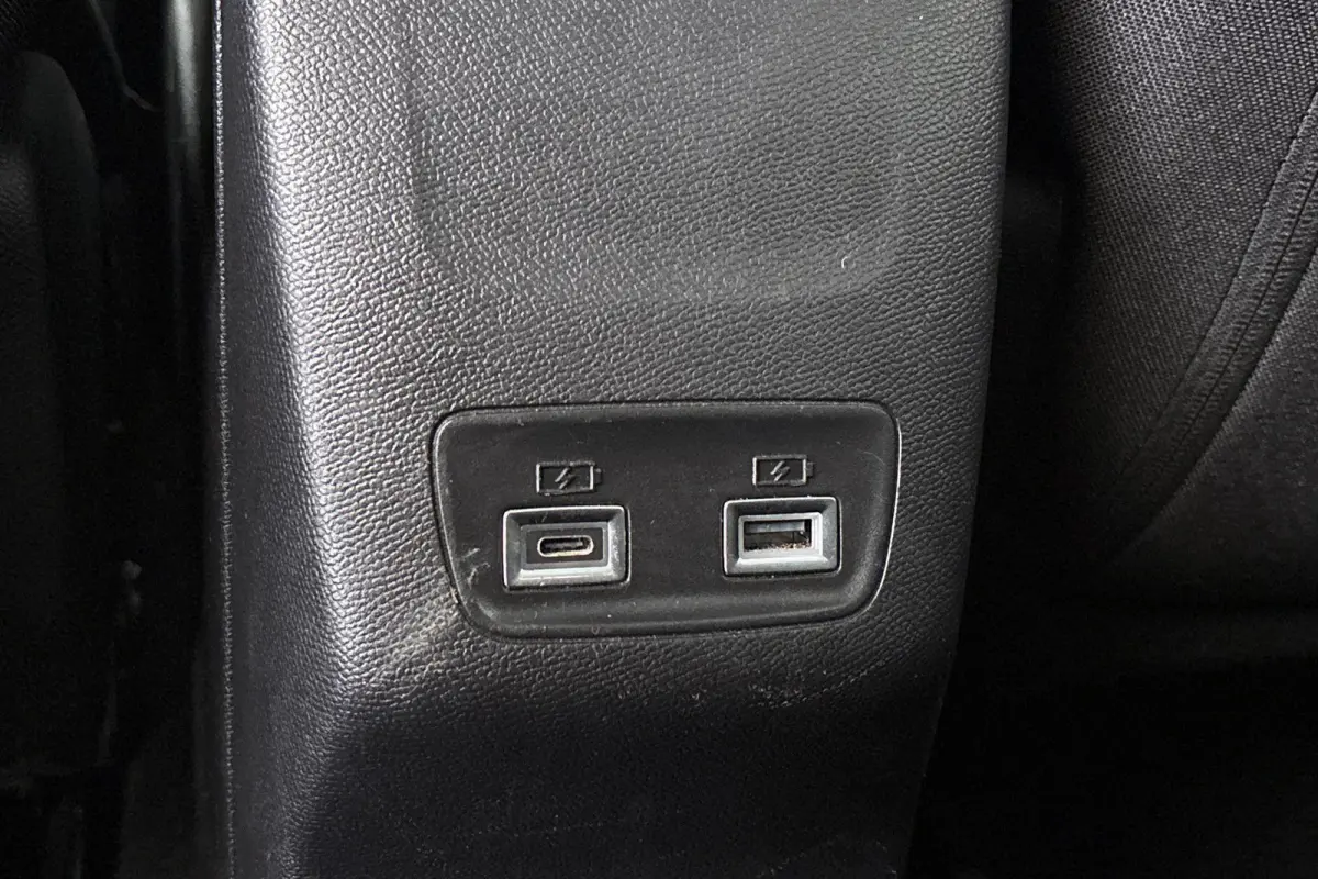 1.2 Hybrid 100 e-DCS6 Allure NL Auto Apple CarPlay Climate Control
