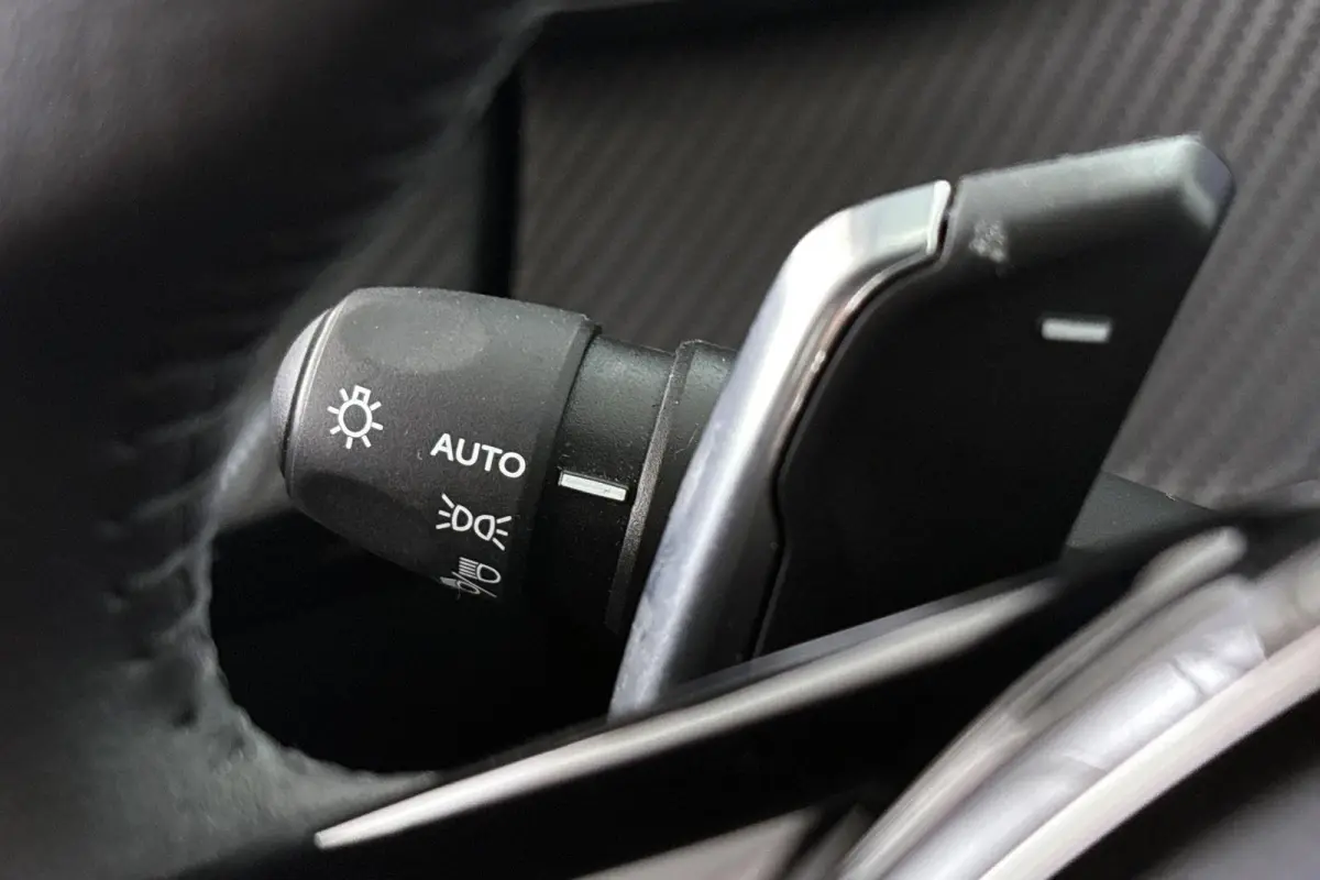 1.2 Hybrid 100 e-DCS6 Allure NL Auto Apple CarPlay Climate Control