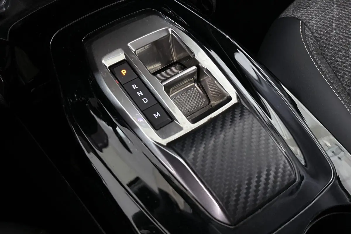 1.2 Hybrid 100 e-DCS6 Allure NL Auto Apple CarPlay Climate Control