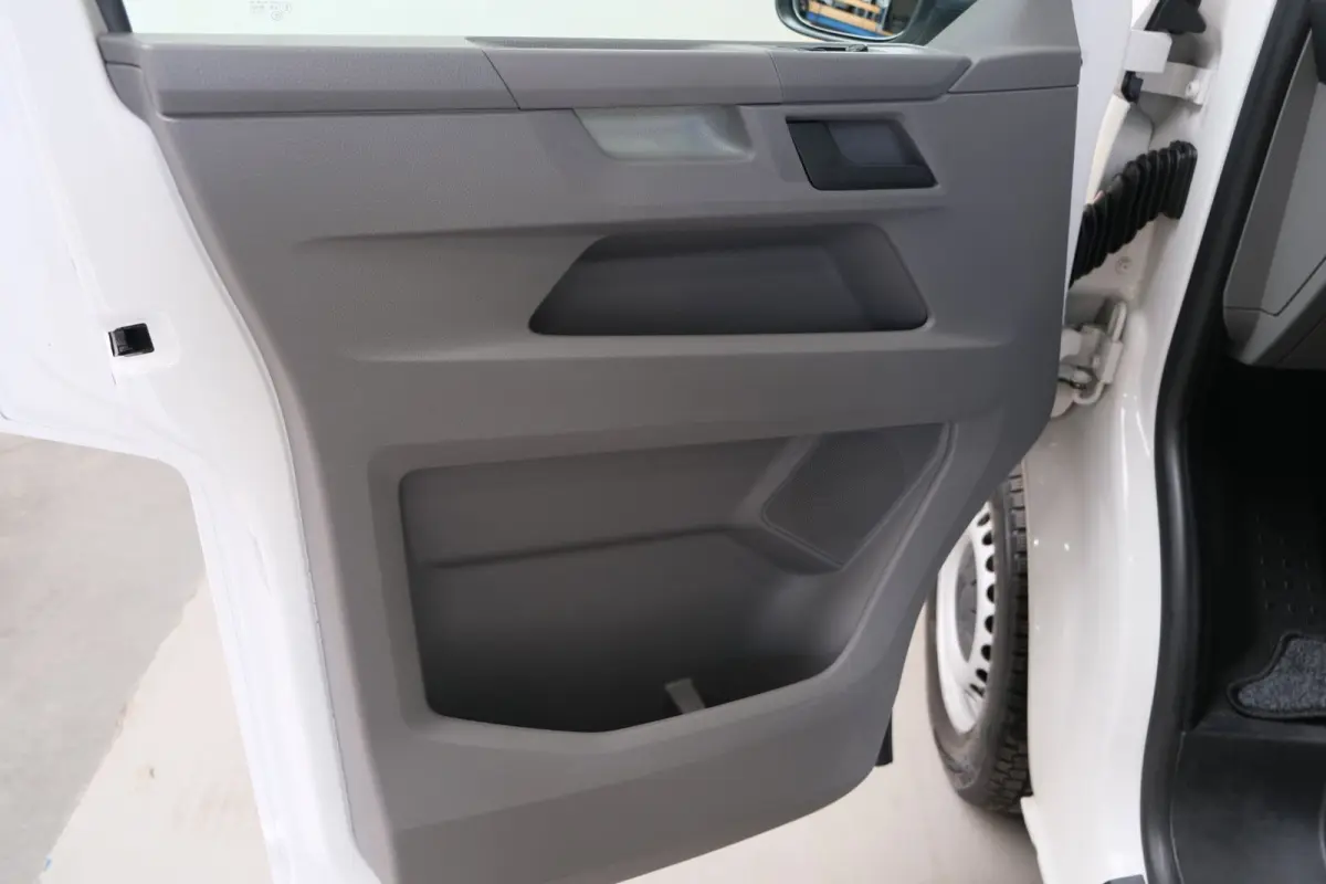 2.0 TDI L2H1 30 3p - Airco, Cruise, Stoelverwarming, PDC, Trekhaak.
