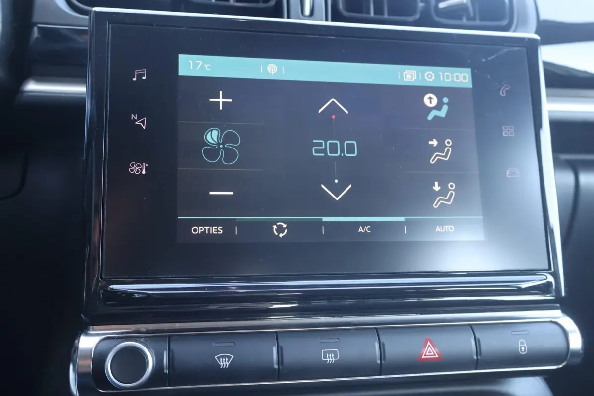 1.2 PureTech S&S Feel Edition | Cruise Control | Navigatie | Airco | Bluetooth |